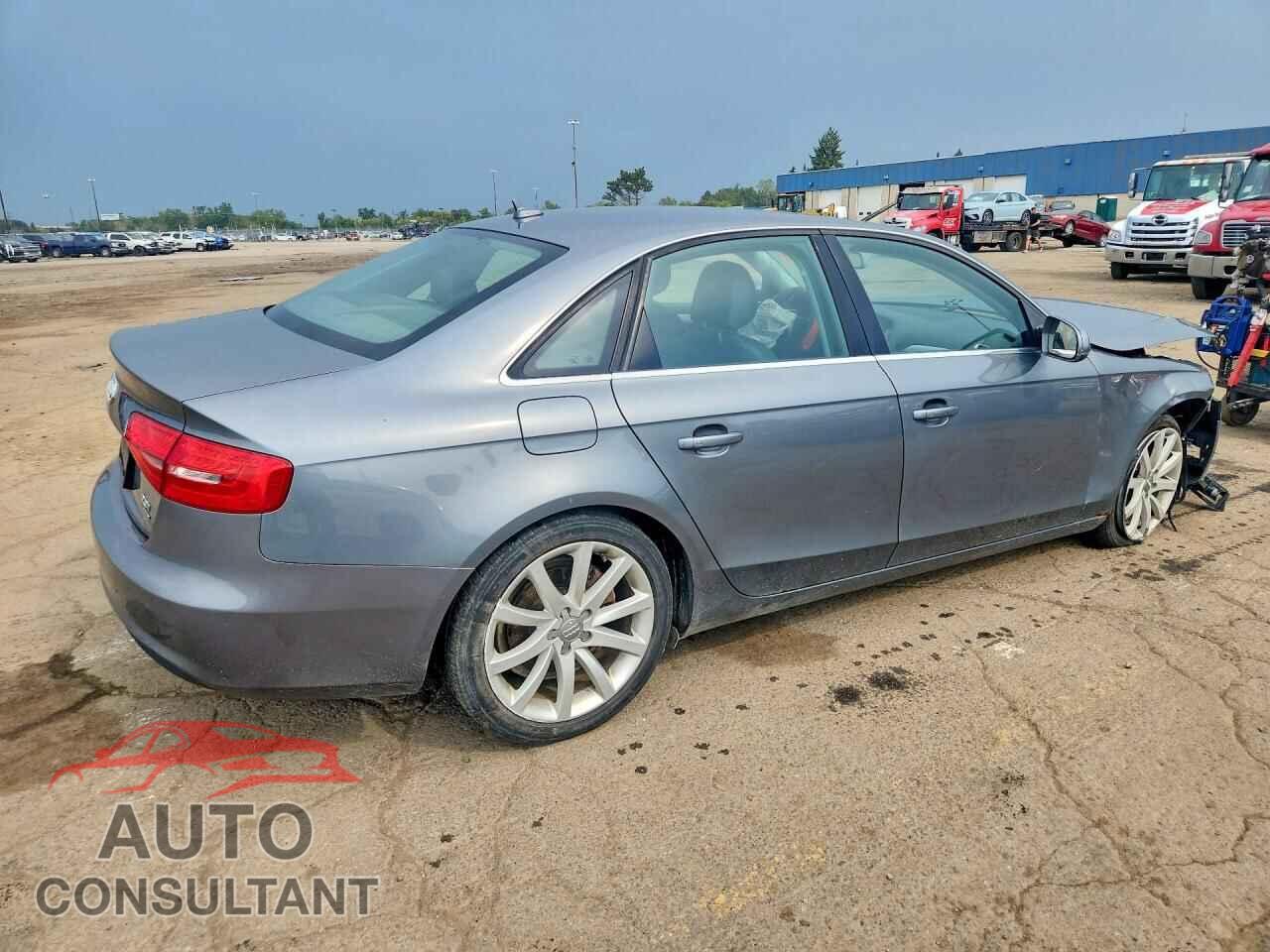 AUDI A4 2013 - WAUFFAFL1DN004693