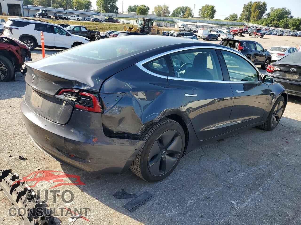 TESLA MODEL 3 2018 - 5YJ3E1EA8JF101862