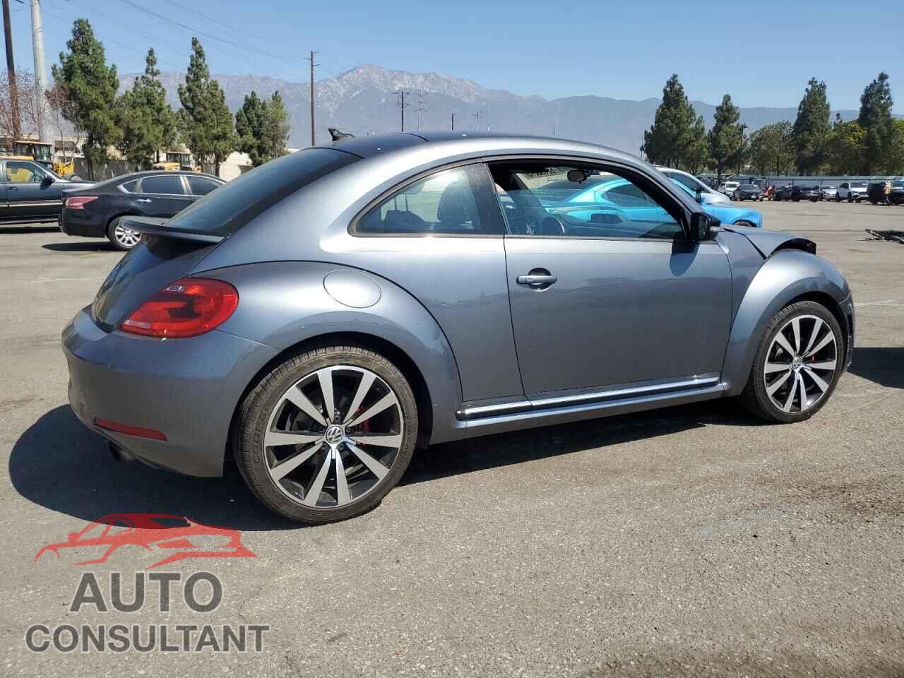 VOLKSWAGEN BEETLE 2012 - 3VWVA7AT4CM640974