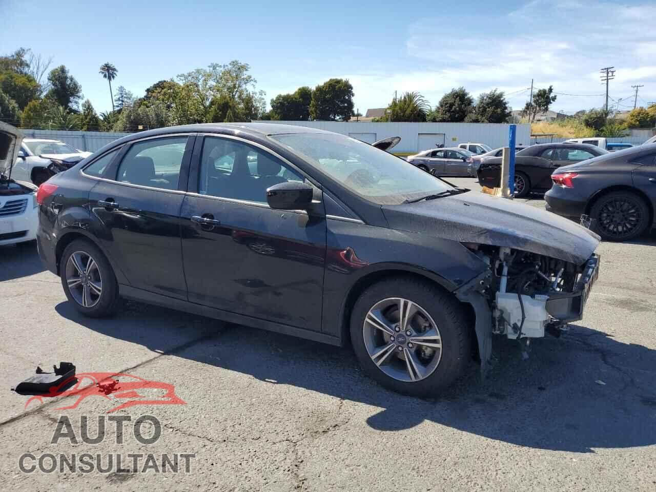 FORD FOCUS 2018 - 1FADP3FEXJL323012