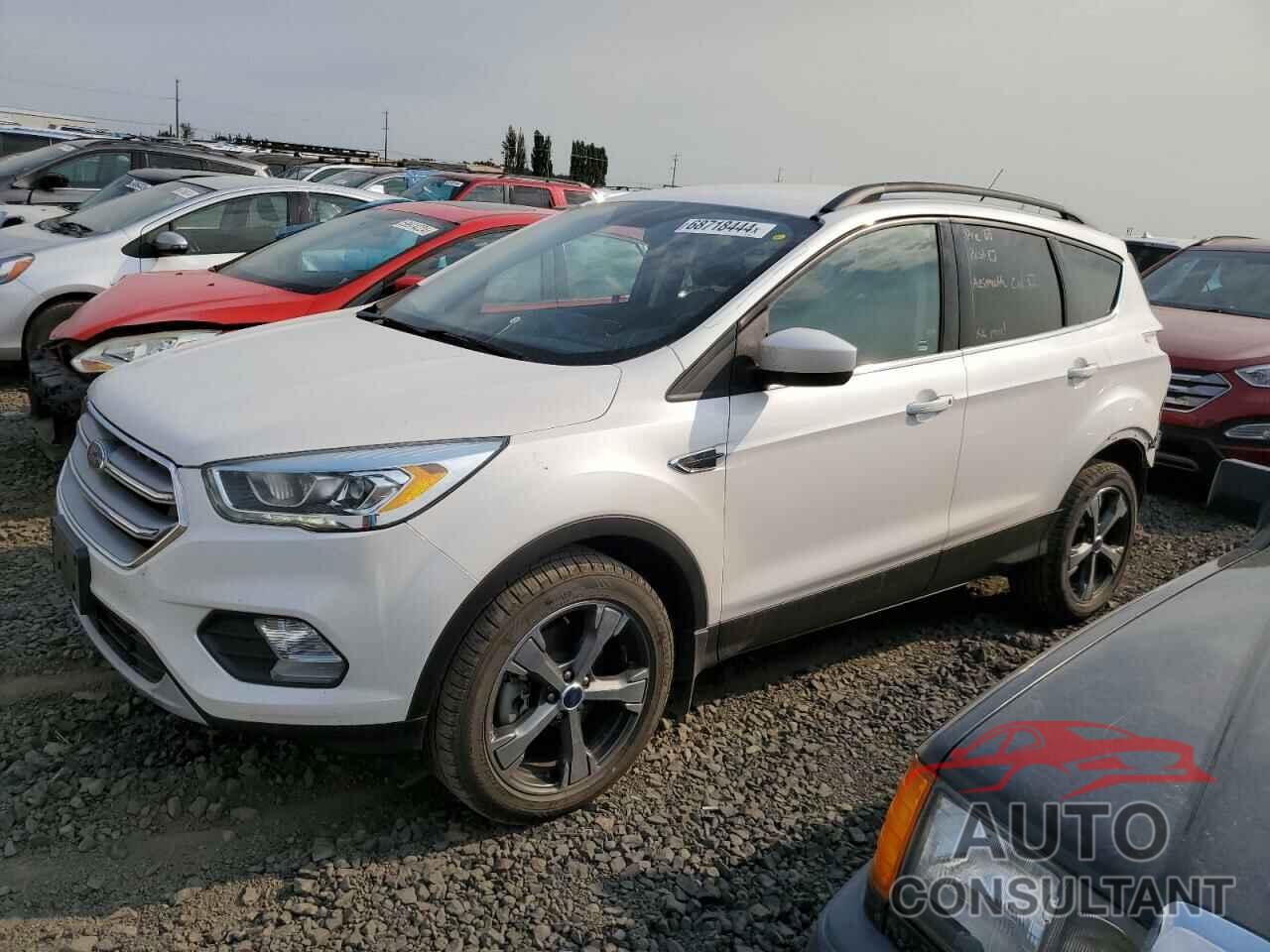 FORD ESCAPE 2017 - 1FMCU9GD3HUB16260