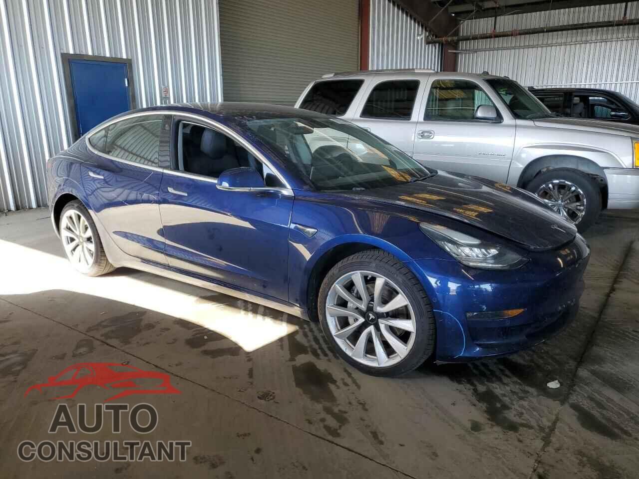 TESLA MODEL 3 2018 - 5YJ3E1EA5JF047193