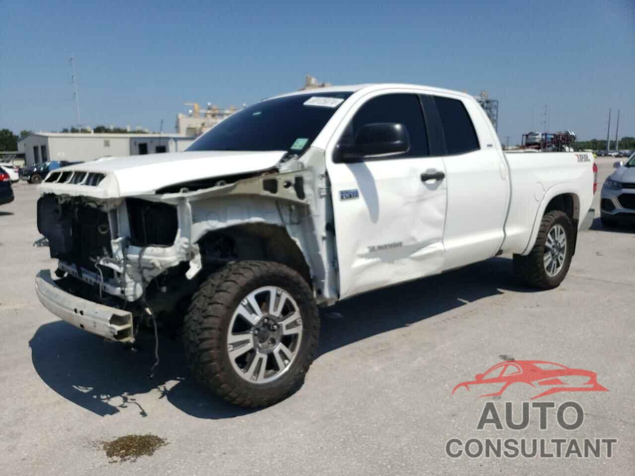 TOYOTA TUNDRA 2019 - 5TFUW5F12KX840711