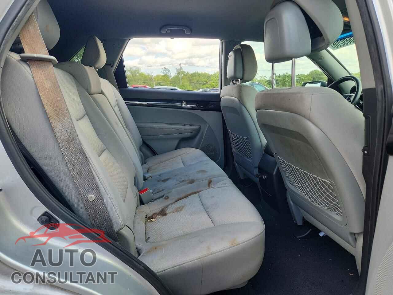 KIA SORENTO 2012 - 5XYKTCA63CG297882