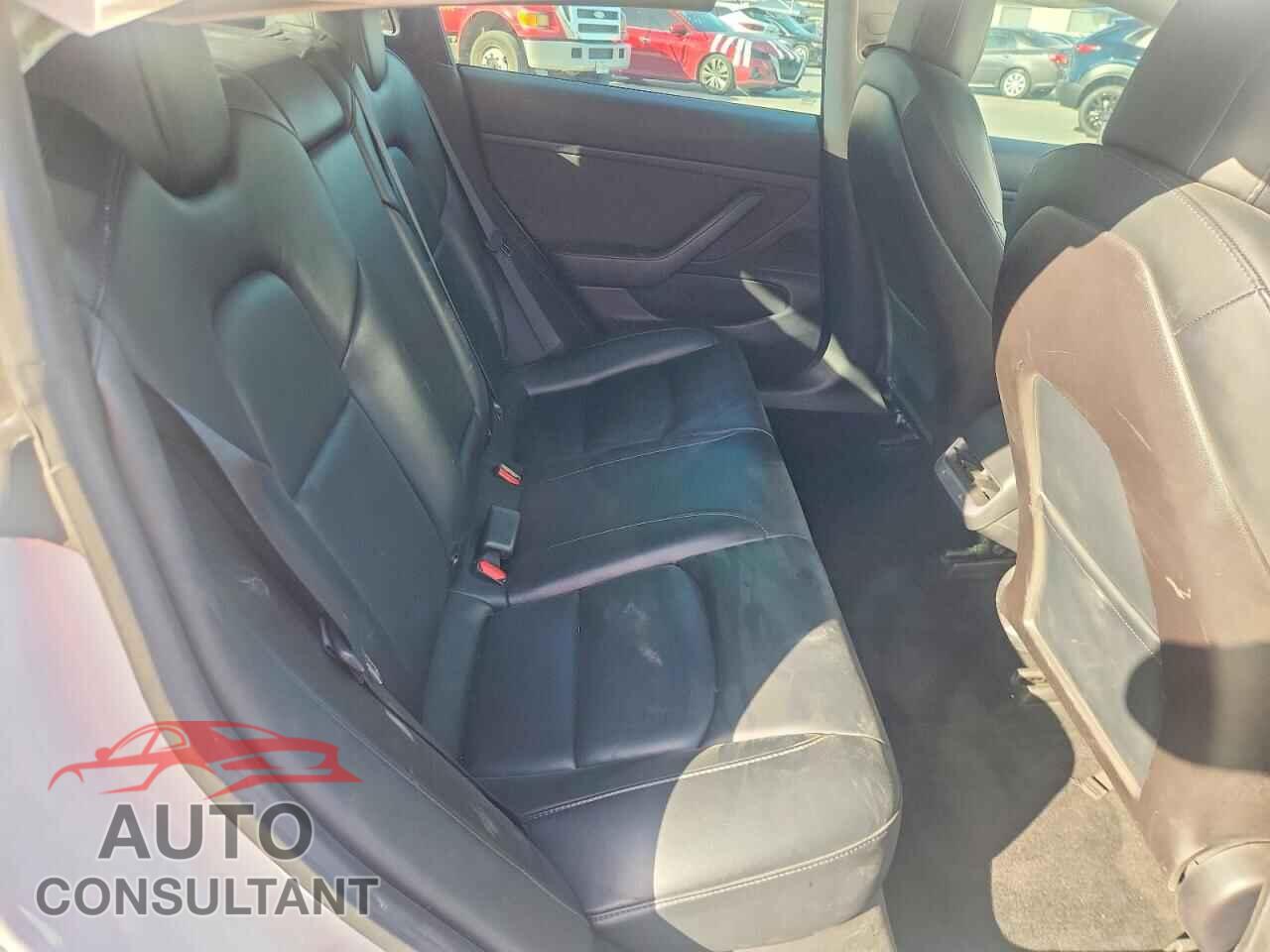 TESLA MODEL 3 2020 - 5YJ3E1EBXLF619662