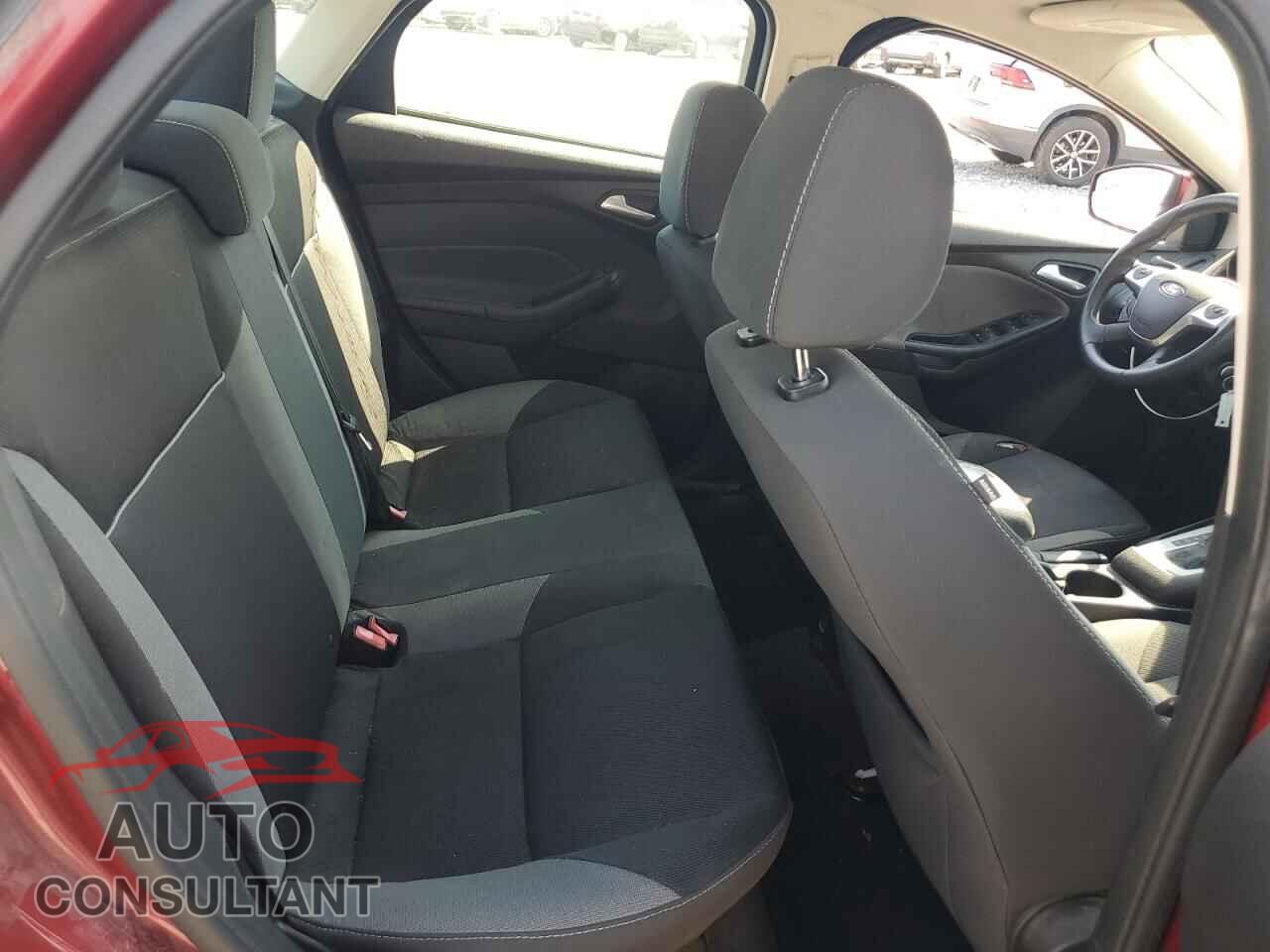 FORD FOCUS 2014 - 1FADP3F21EL229676