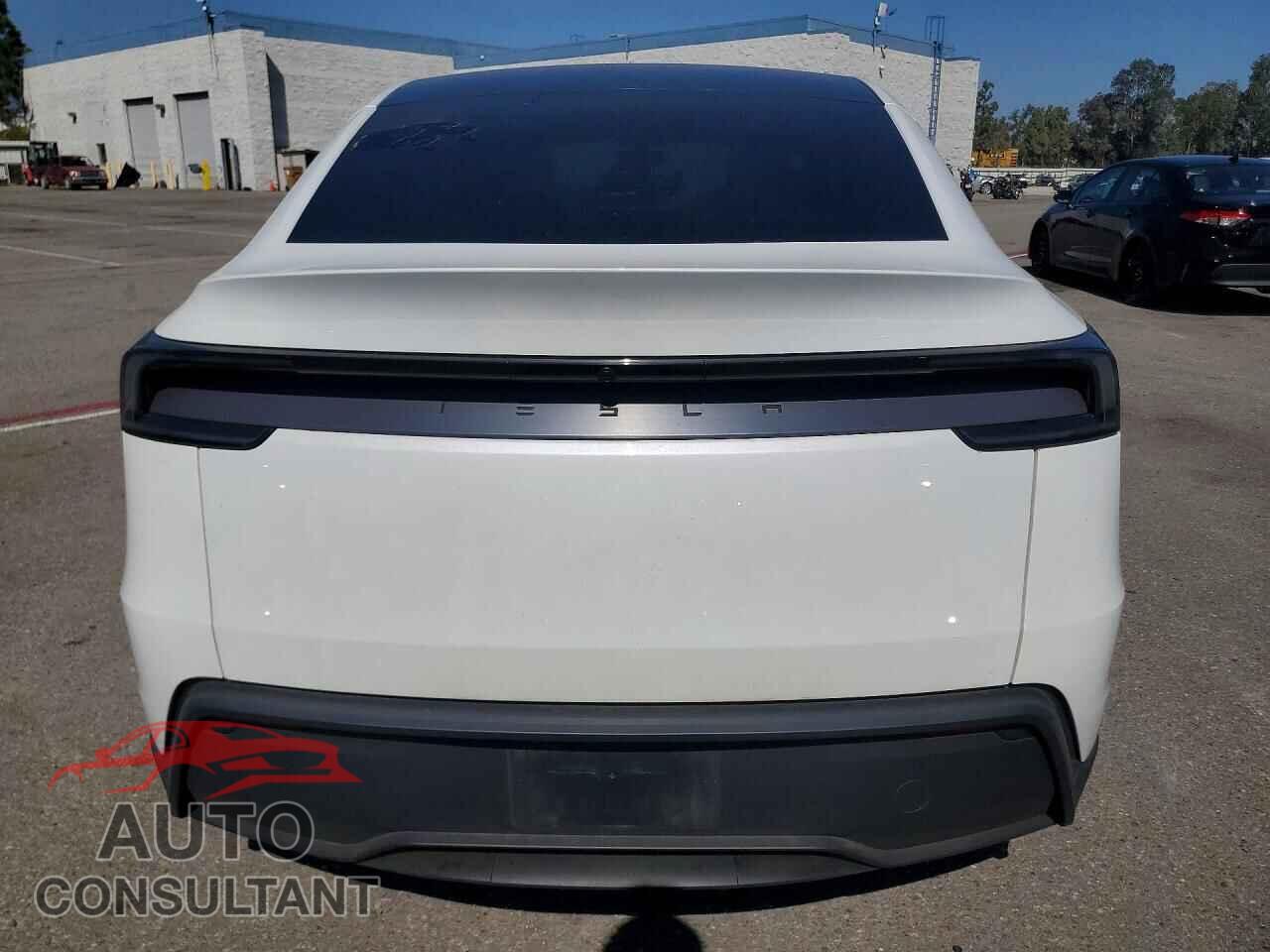TESLA MODEL Y 2026 - 7SAYGDED3TF428770
