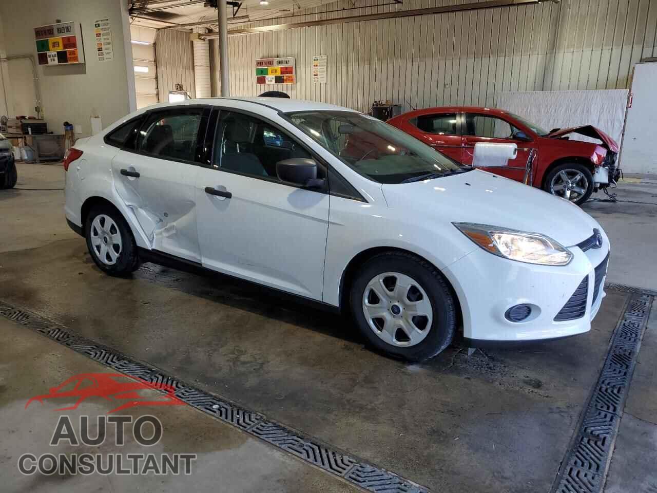 FORD FOCUS 2014 - 1FADP3E26EL446819