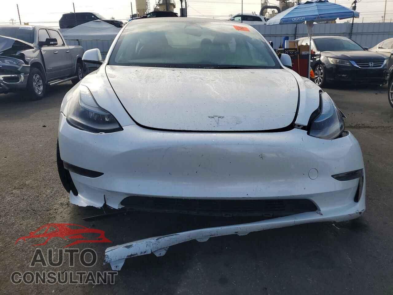 TESLA MODEL 3 2023 - 5YJ3E1EA8PF686399