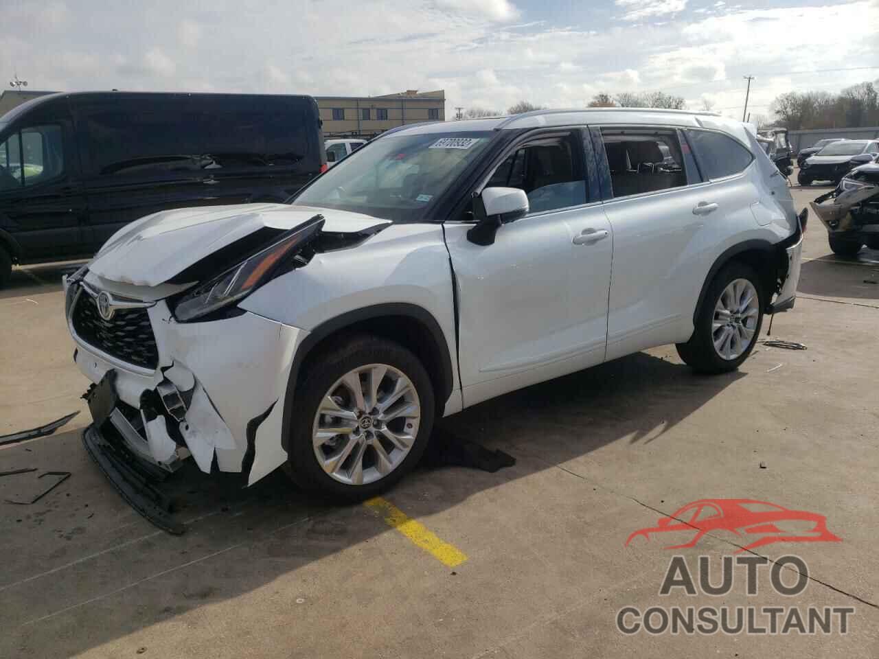 TOYOTA HIGHLANDER 2022 - 5TDYARAH8NS513025
