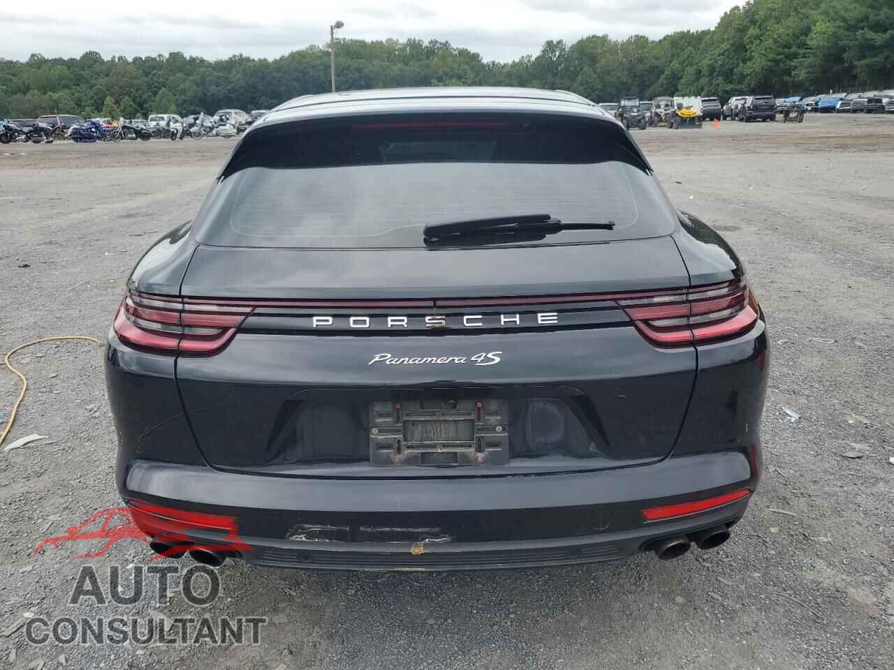 PORSCHE PANAMERA 2018 - WP0CB2A76JL190465