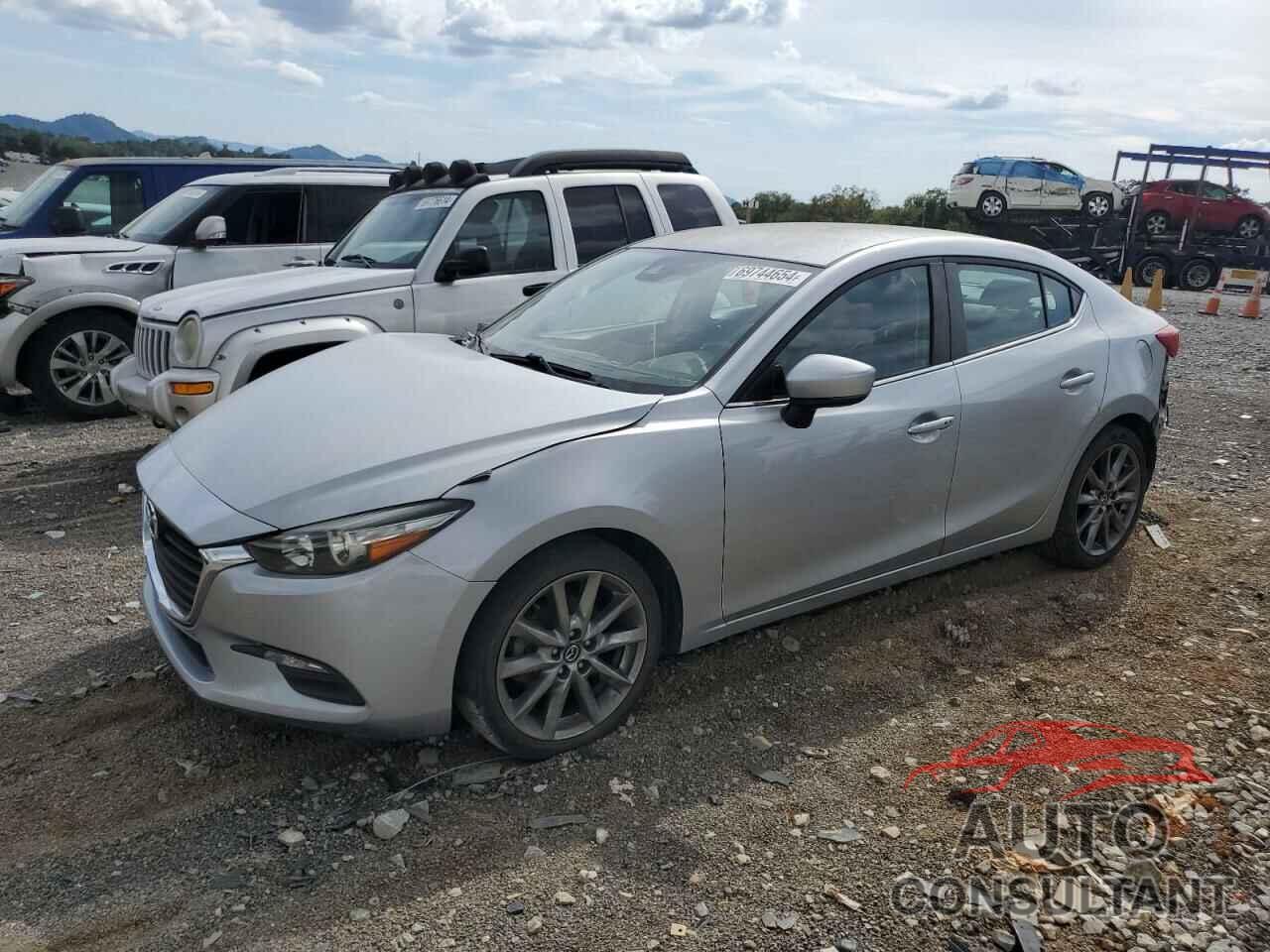 MAZDA 3 2018 - 3MZBN1V36JM178896