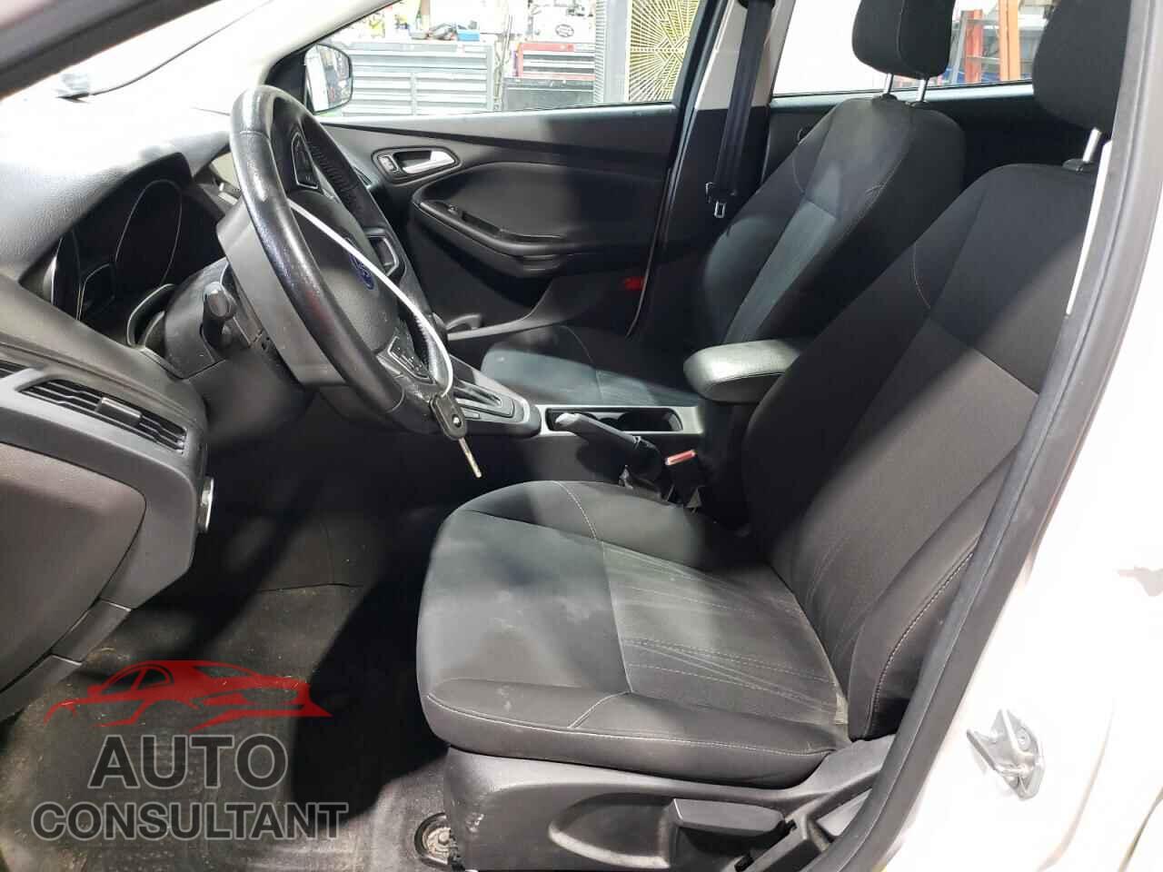 FORD FOCUS 2018 - 1FADP3M21JL230176