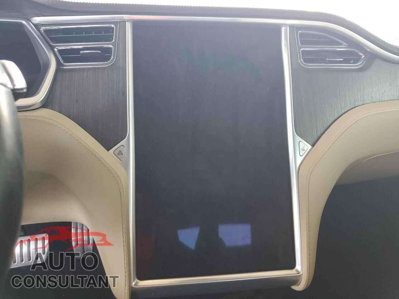 TESLA MODEL S 2013 - 5YJSA1DP5DFP07055