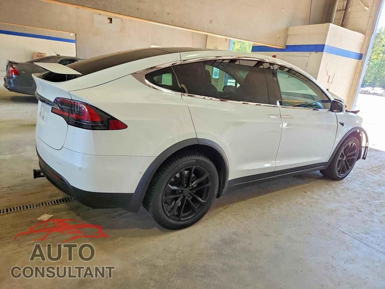 TESLA MODEL X 2017 - 5YJXCBE2XHF067472