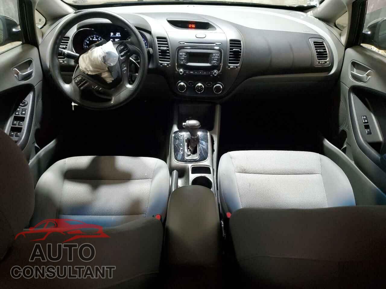 KIA FORTE 2018 - 3KPFK4A76JE184781