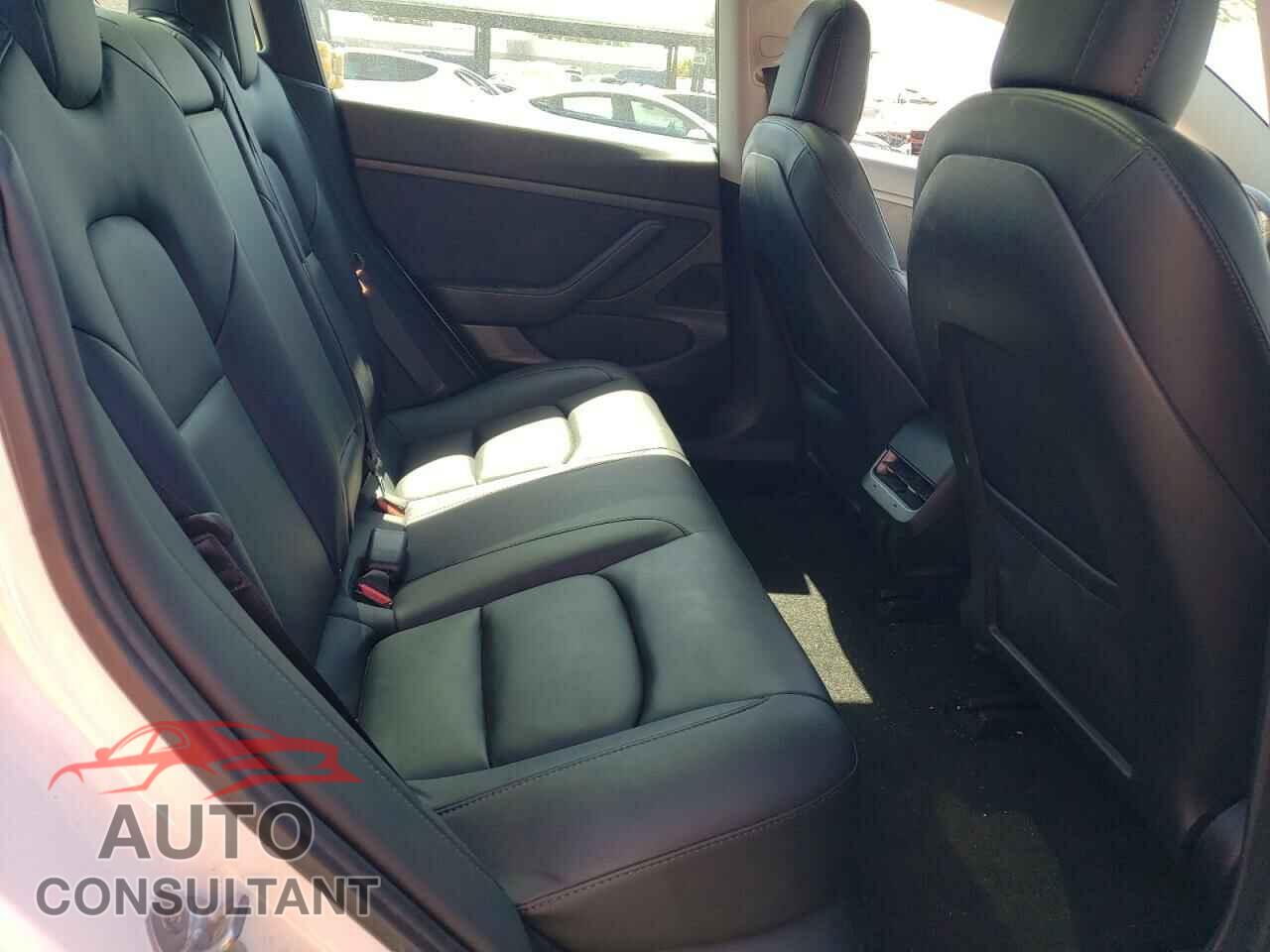 TESLA MODEL 3 2020 - 5YJ3E1EA2LF806479