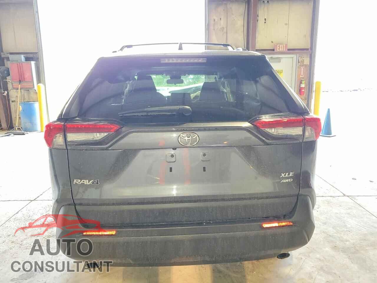 TOYOTA RAV4 2019 - JTMP1RFV0KD007531