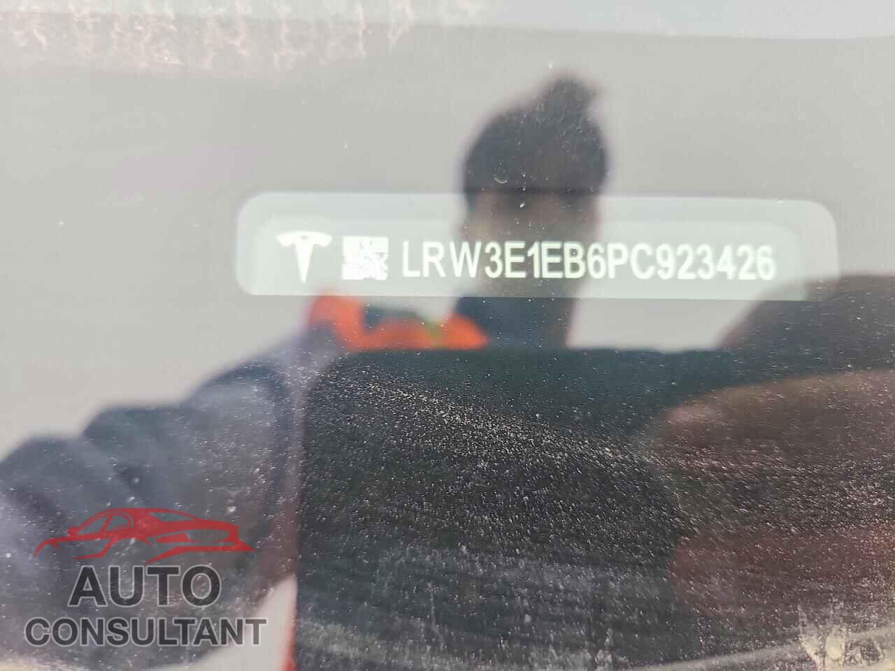 TESLA MODEL 3 2023 - LRW3E1EB6PC923426