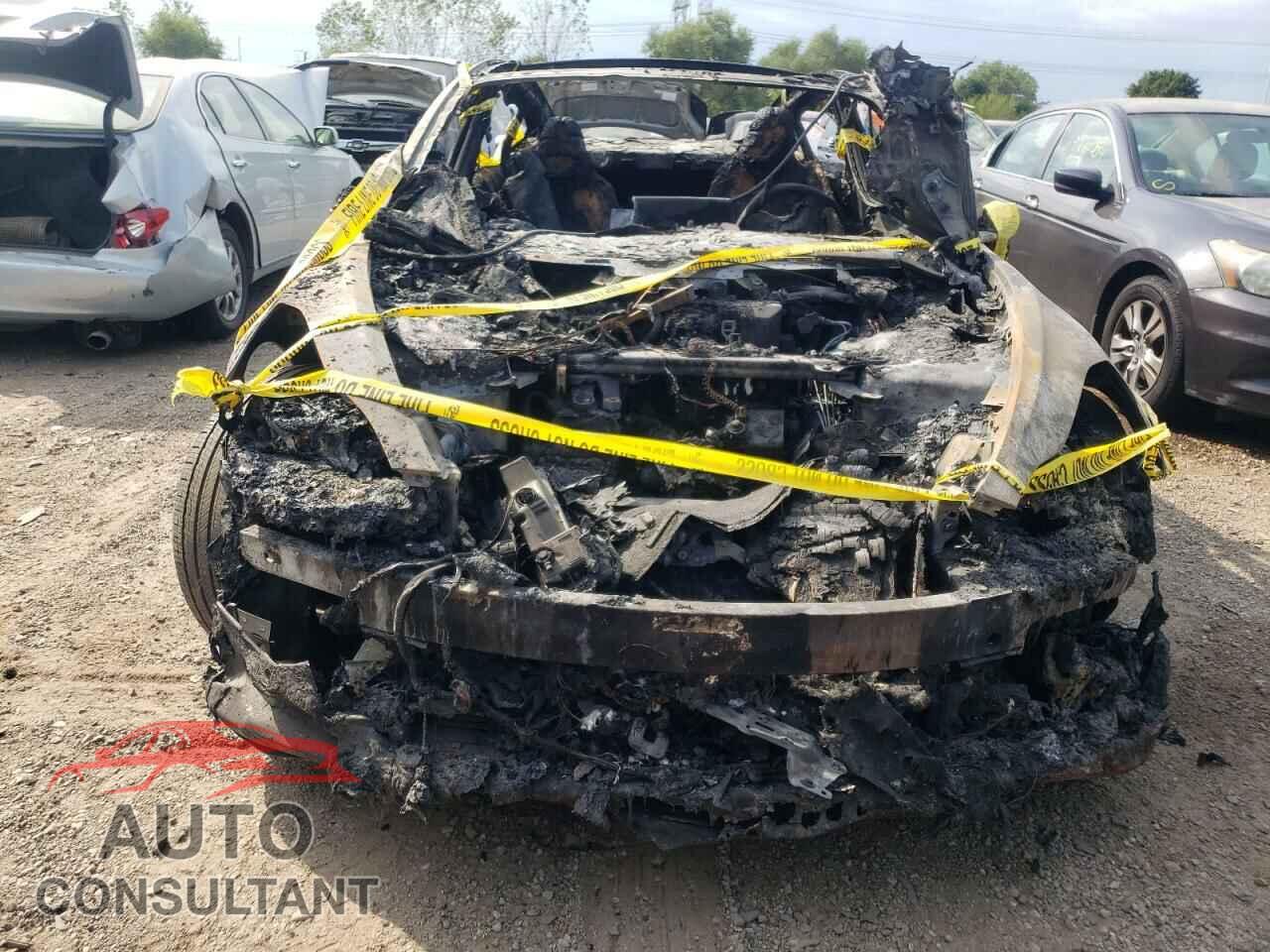 TESLA MODEL 3 2018 - 5YJ3E1EB3JF104855