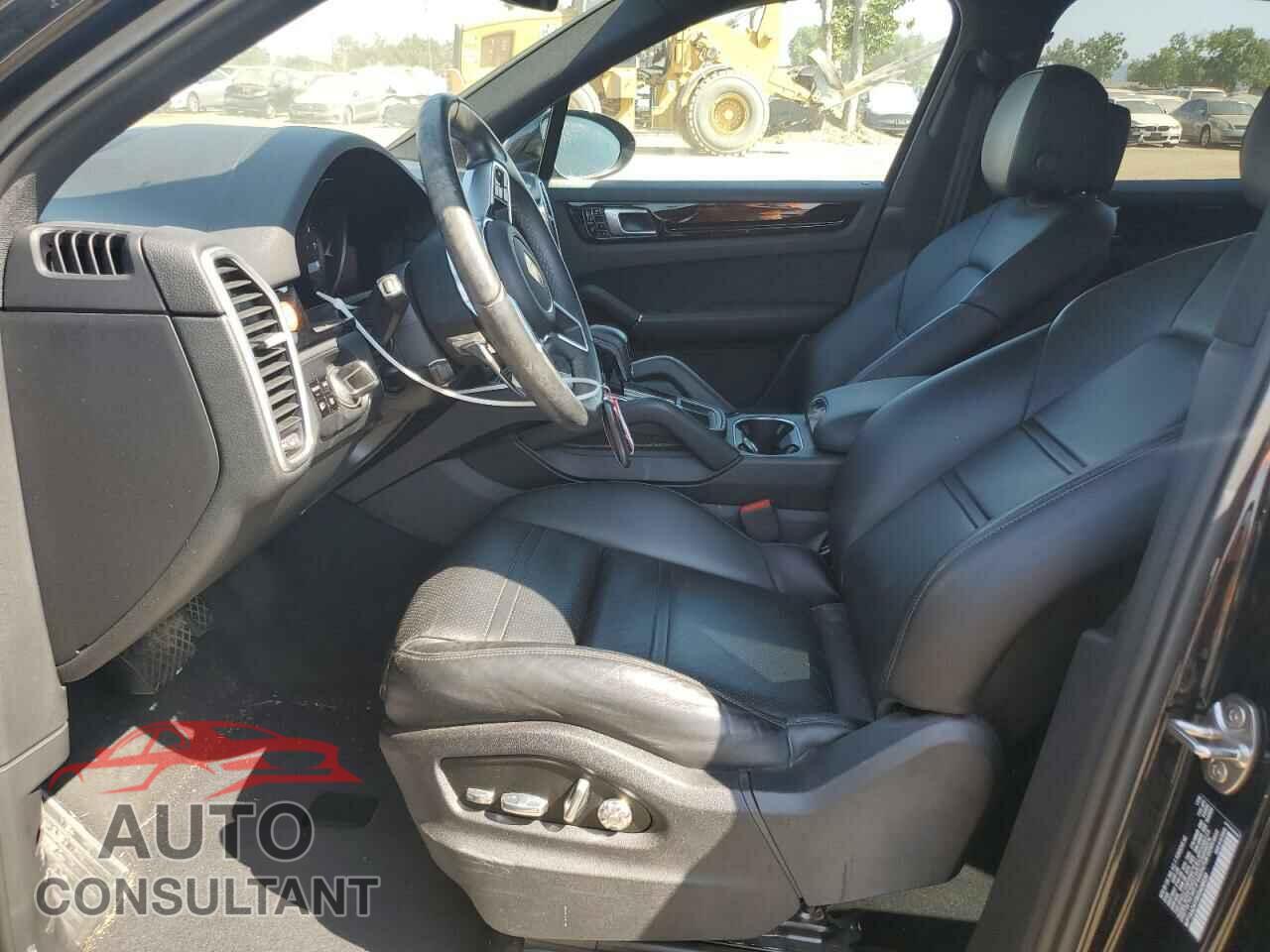 PORSCHE CAYENNE 2019 - WP1AA2AY3KDA08539