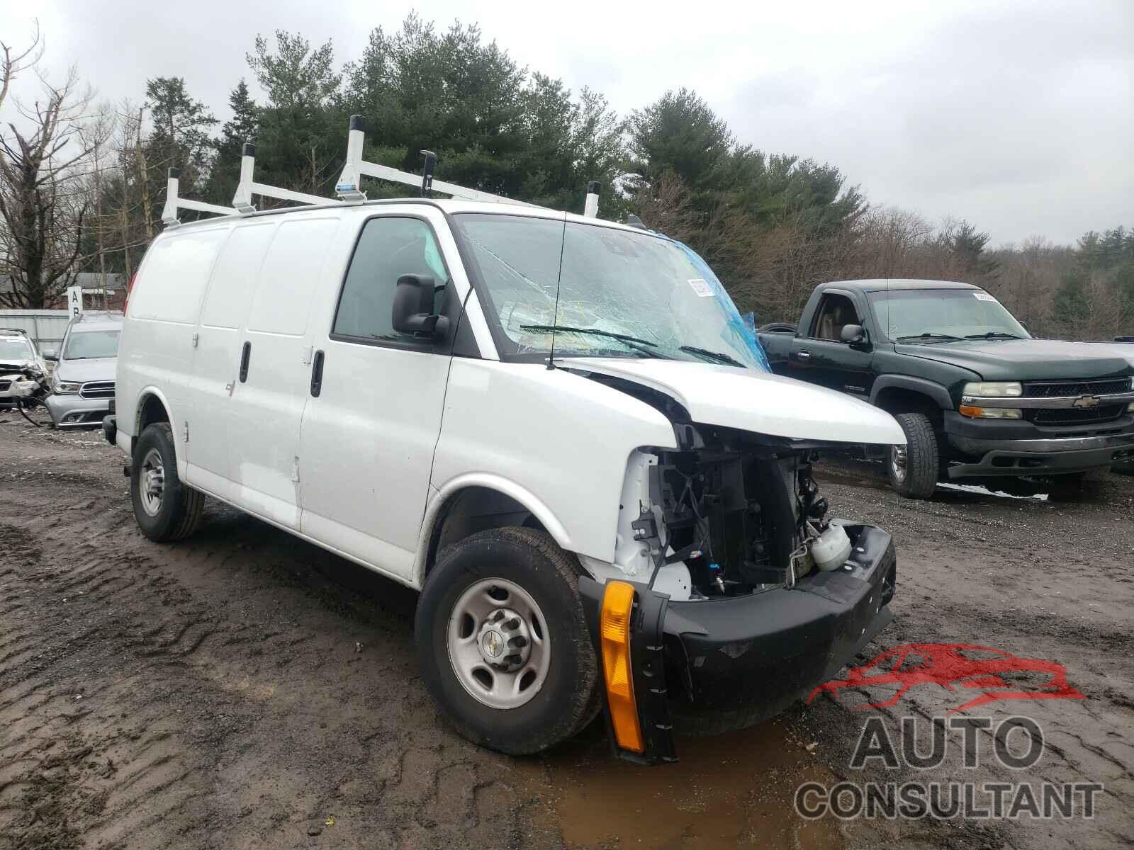 CHEVROLET EXPRESS 2020 - 1GCWGAFG4L1220403