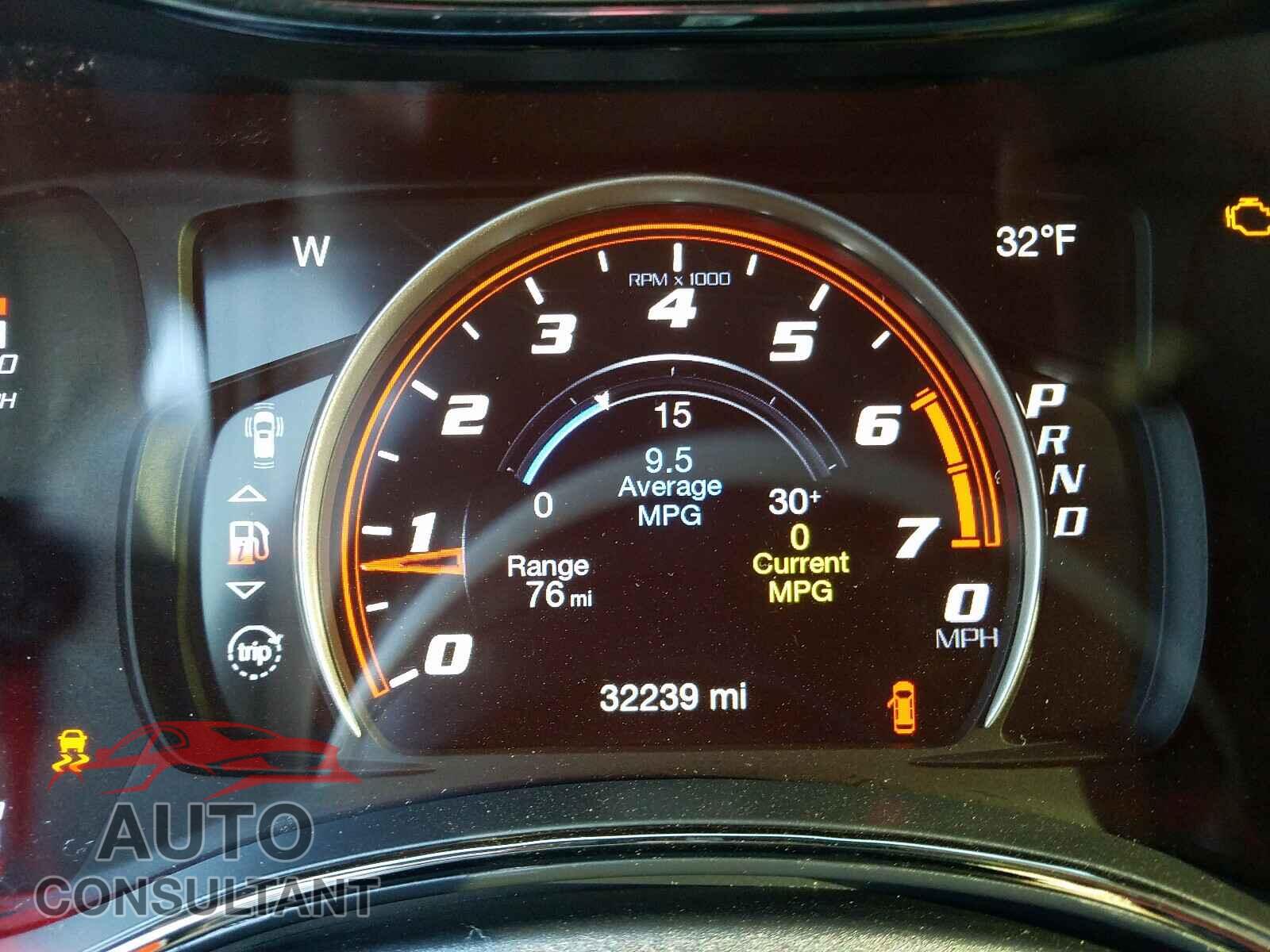 DODGE DURANGO 2018 - 1C4SDJGJ6JC323969