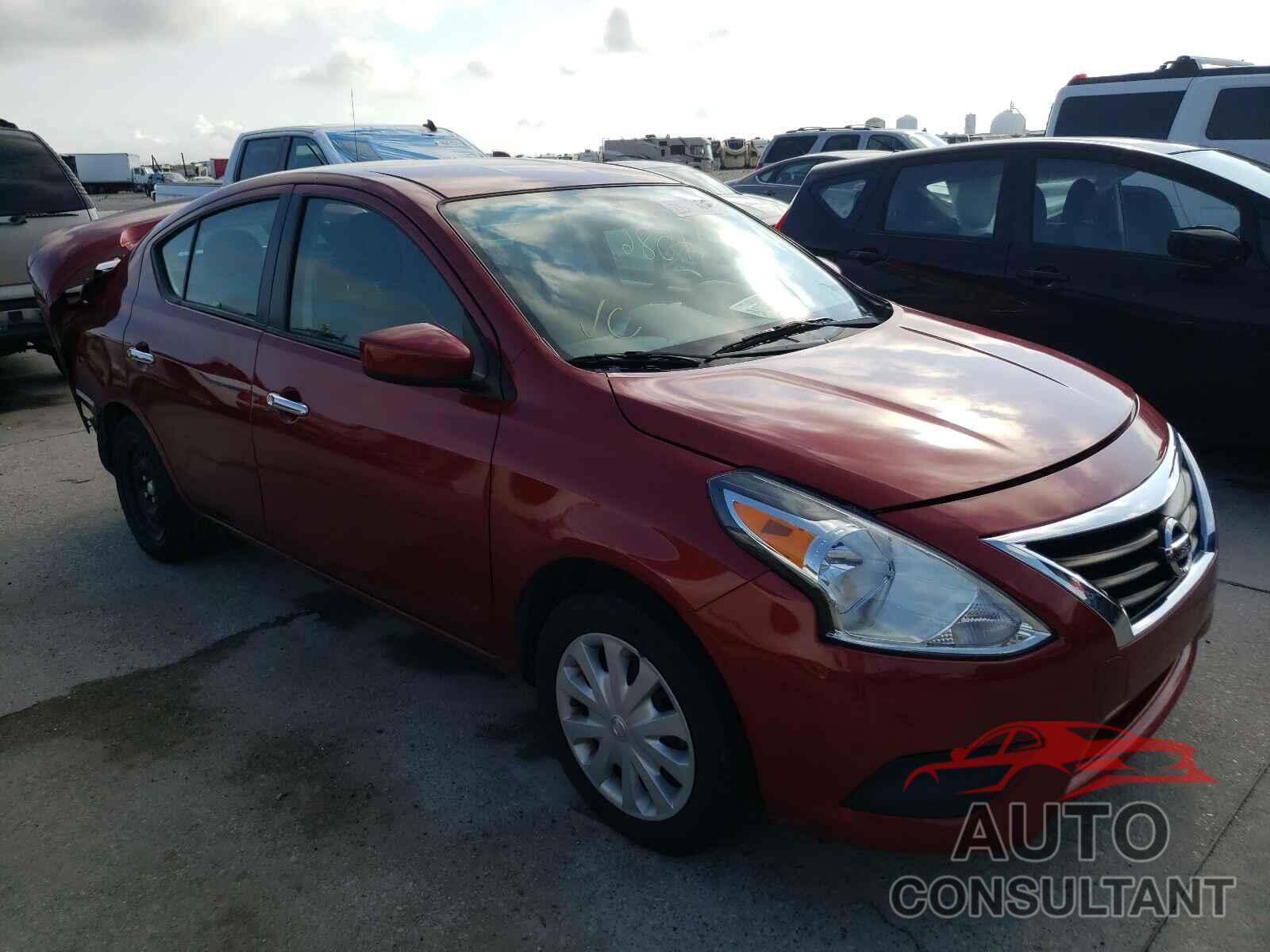 NISSAN VERSA 2019 - 3N1CN7AP4KL856607