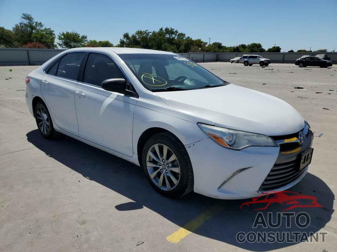 TOYOTA CAMRY 2016 - 4T4BF1FK0GR553628