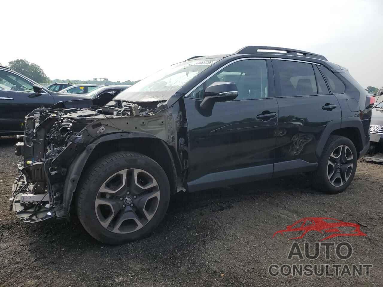 TOYOTA RAV4 2021 - 2T3J1RFV8MW142493