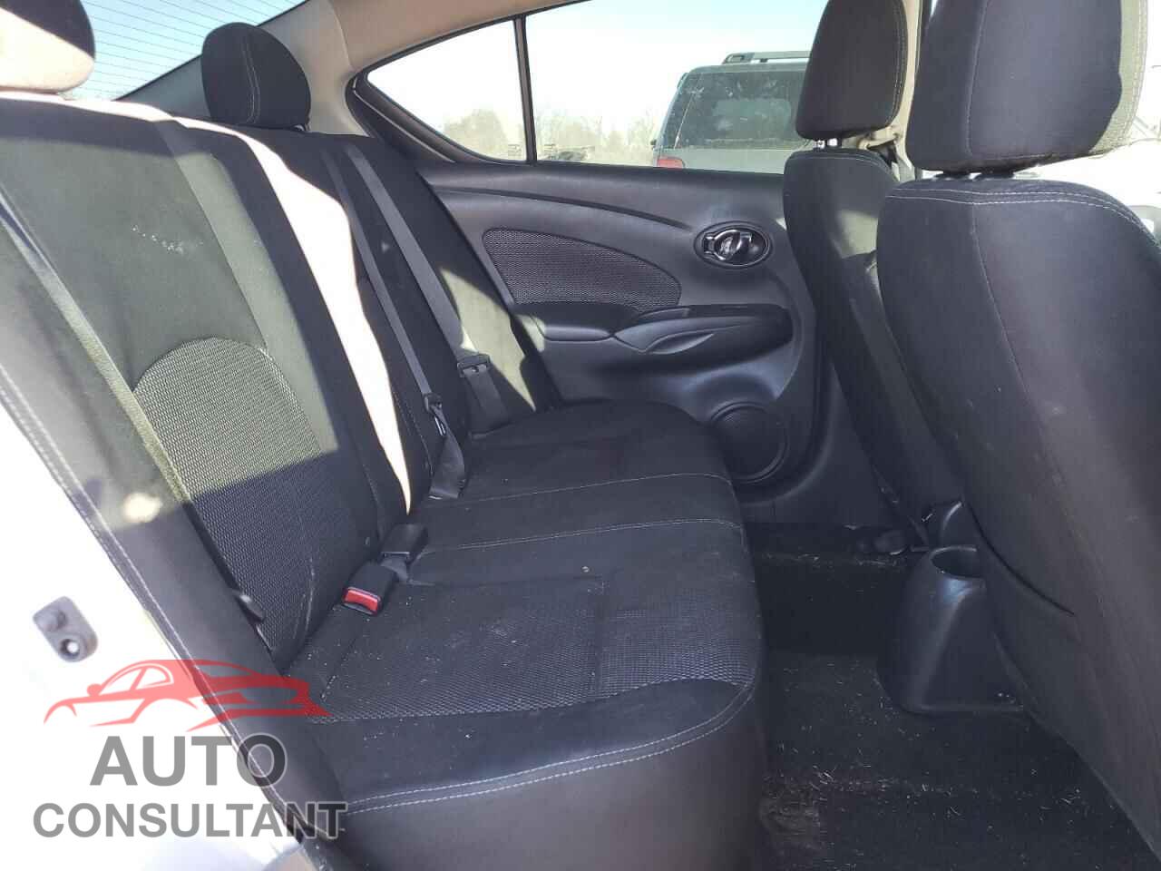 NISSAN VERSA 2019 - 3N1CN7AP3KL861104