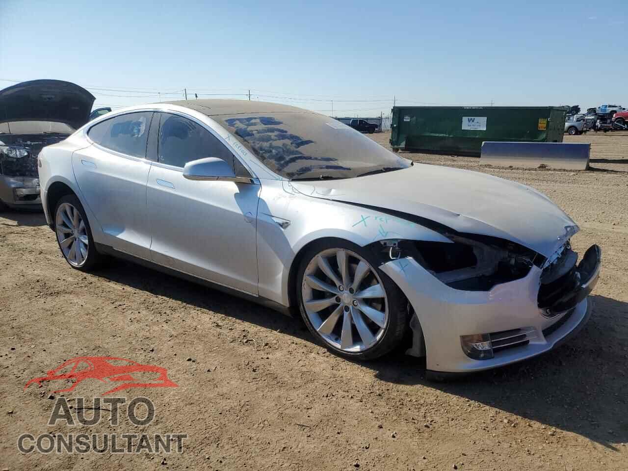 TESLA MODEL S 2013 - 5YJSA1DP6DFP07873