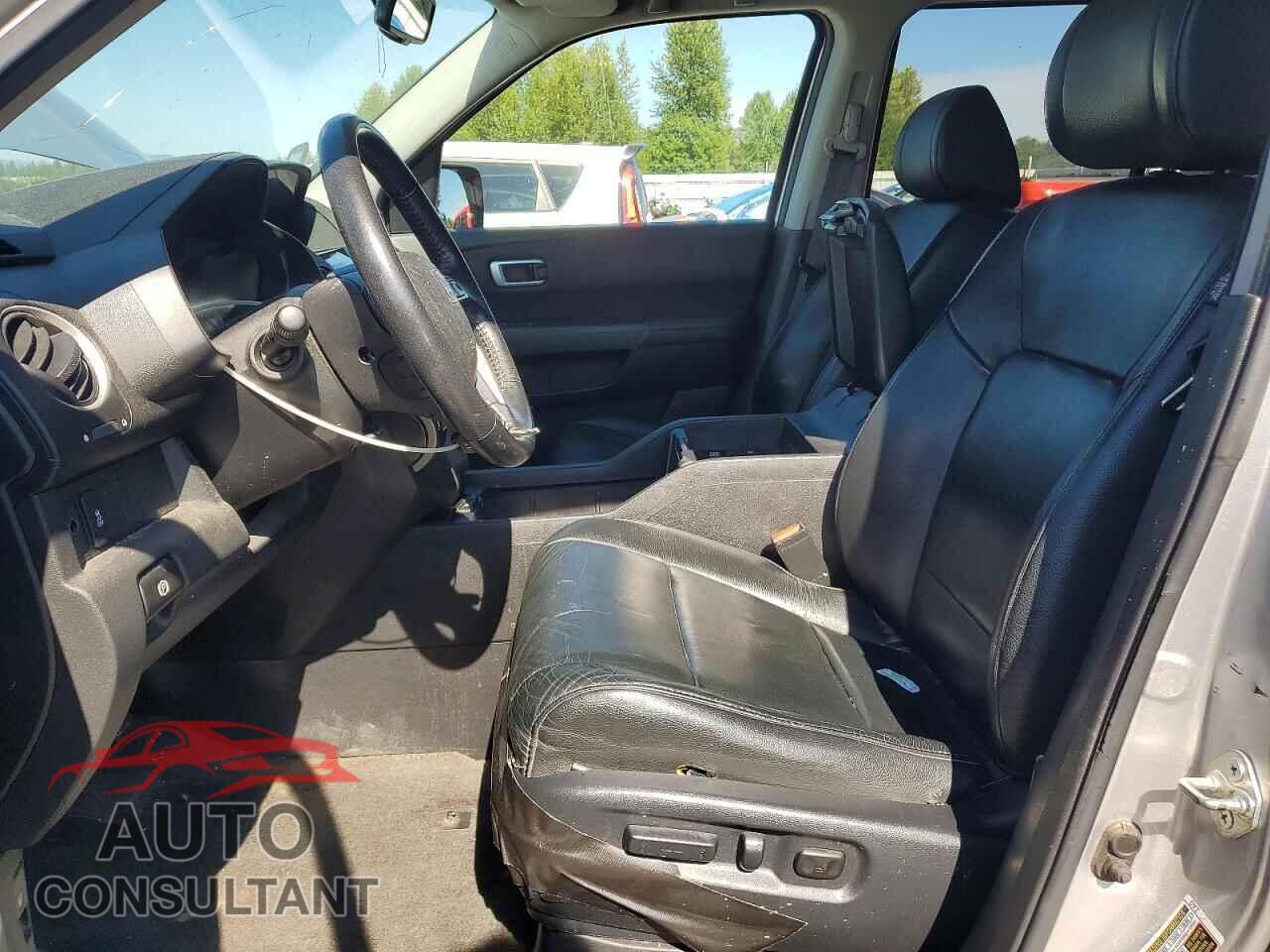HONDA PILOT 2013 - 5FNYF4H5XDB052123
