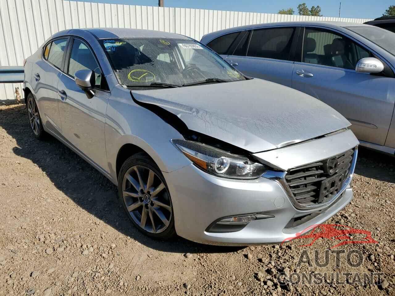 MAZDA 3 2018 - 3MZBN1V32JM206791