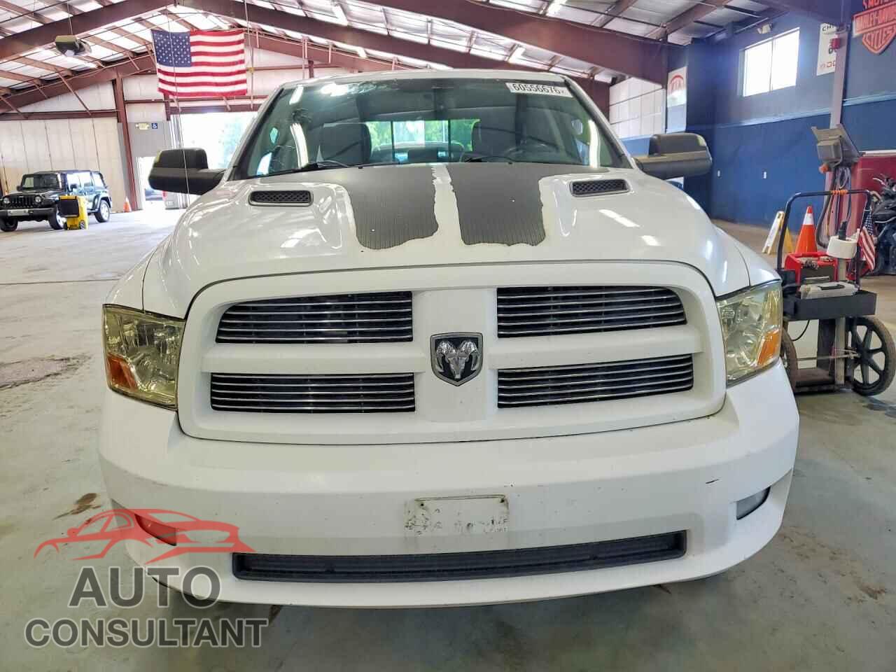 DODGE RAM 1500 2012 - 1C6RD7HT4CS273607