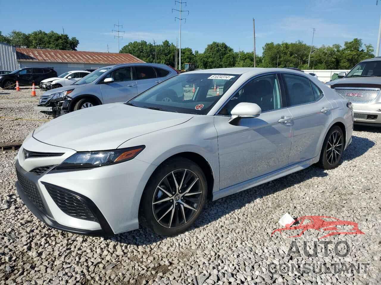 TOYOTA CAMRY 2022 - 4T1T11BK5NU058390