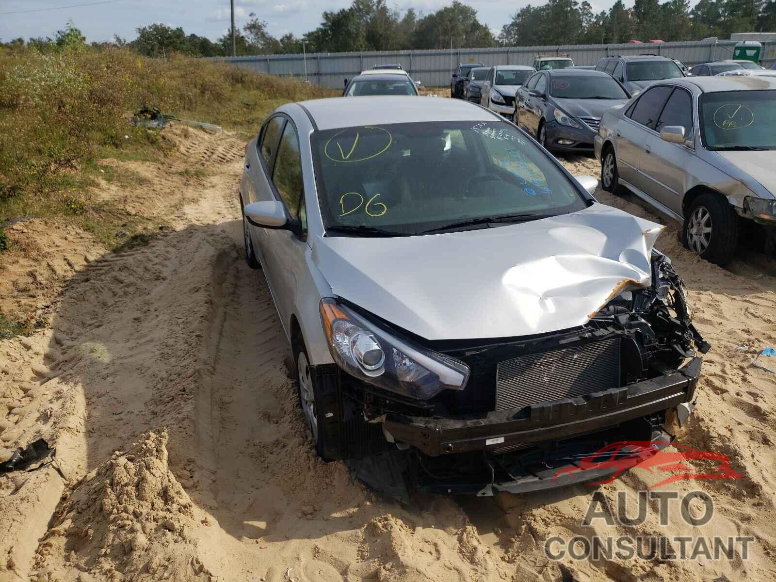KIA FORTE 2016 - KNAFK4A60G5589754