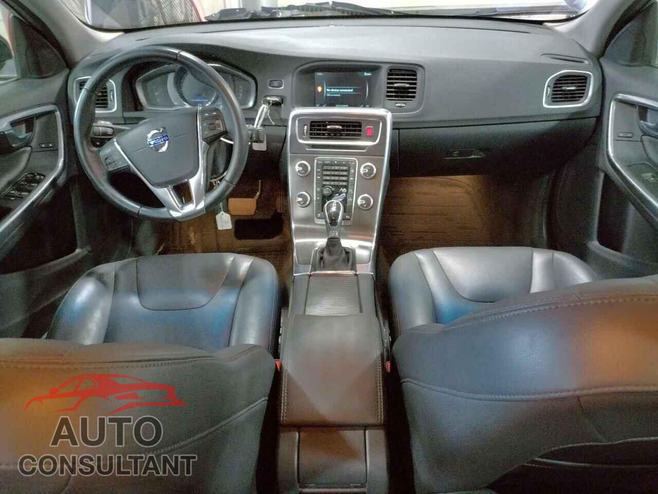 VOLVO S60 2016 - YV1612TK7G2401960