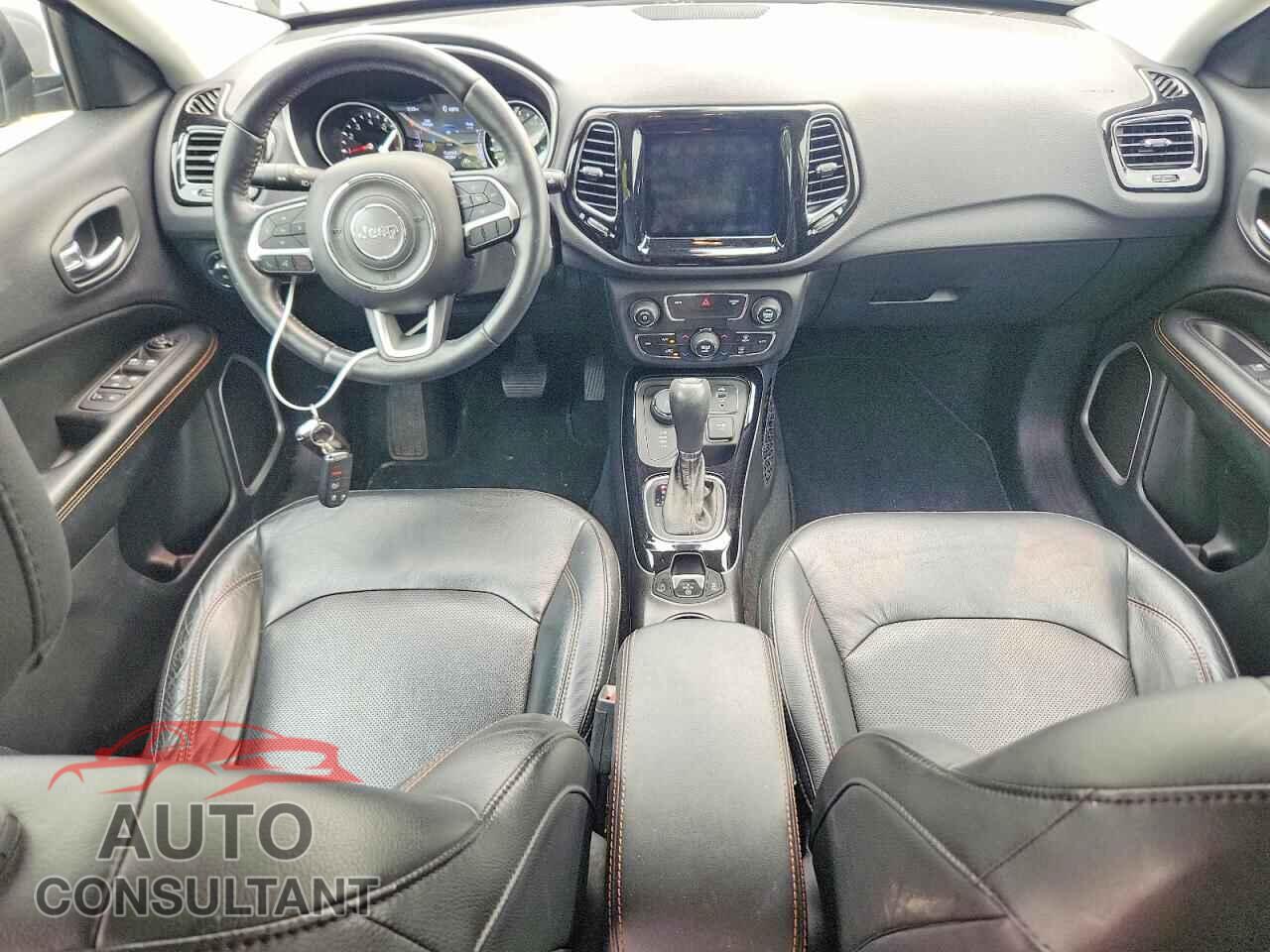 JEEP COMPASS 2018 - 3C4NJDCB7JT135536