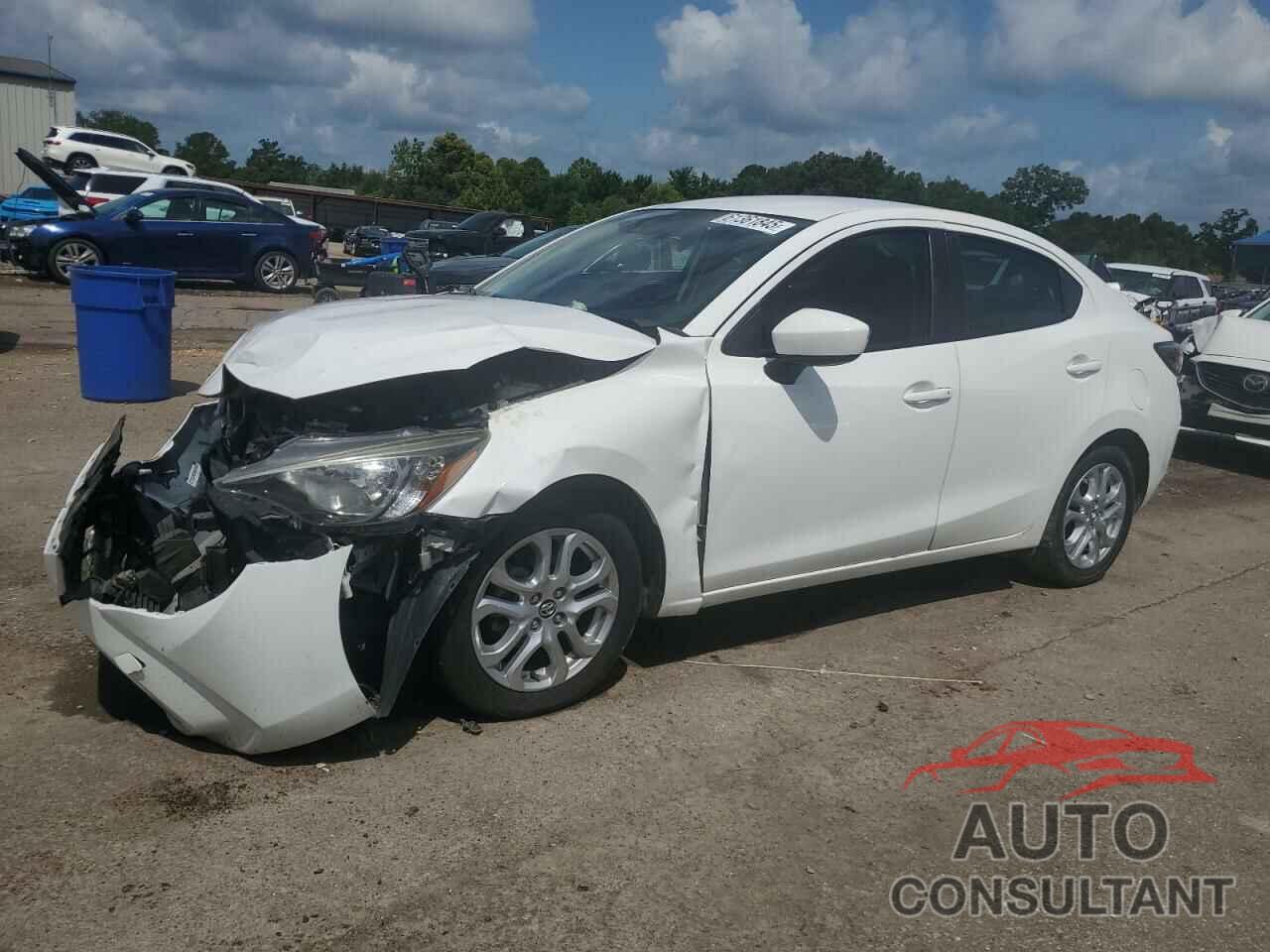 TOYOTA YARIS 2018 - 3MYDLBYV5JY307306