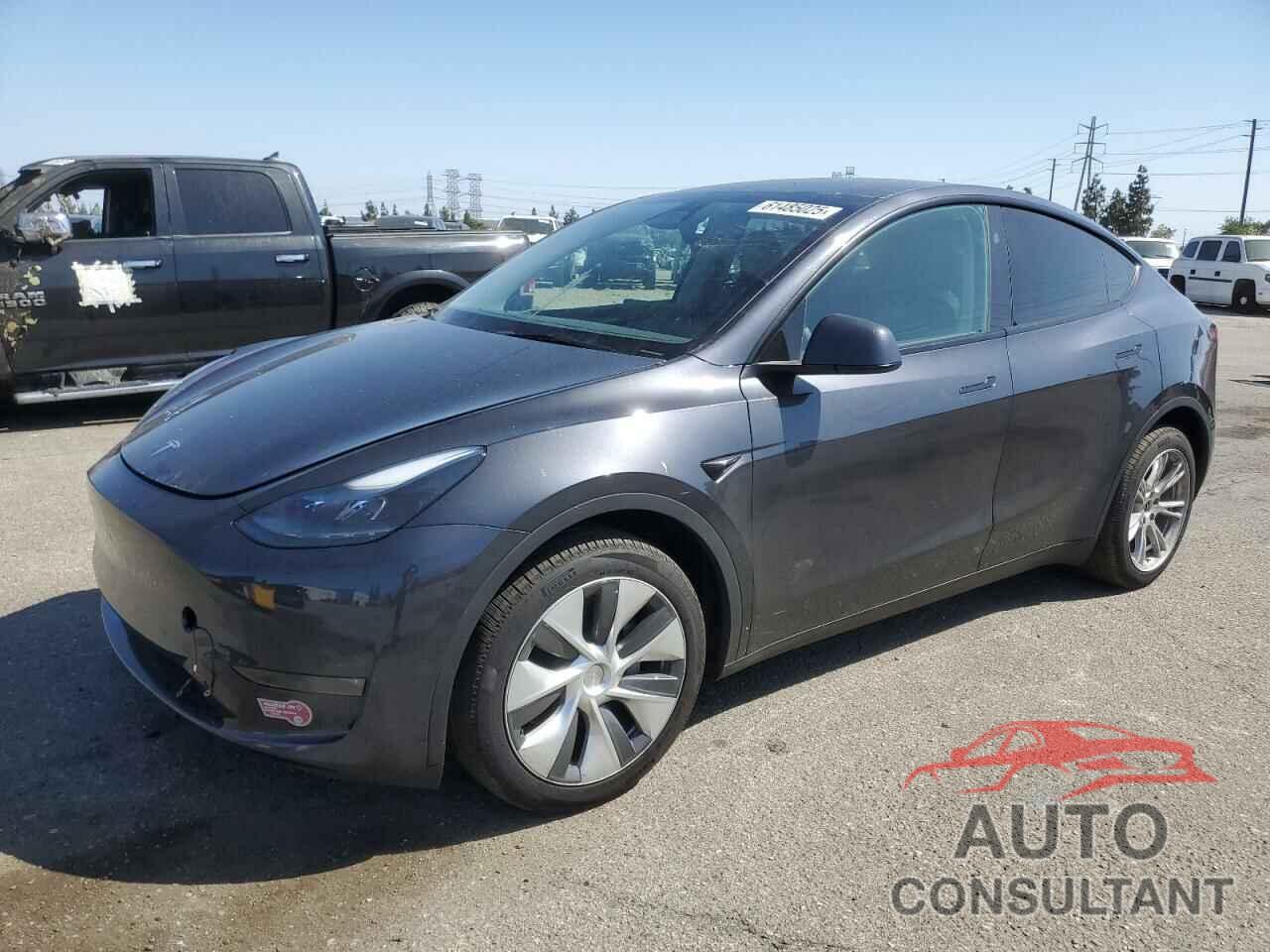 TESLA MODEL Y 2024 - 7SAYGDEE2RA223052