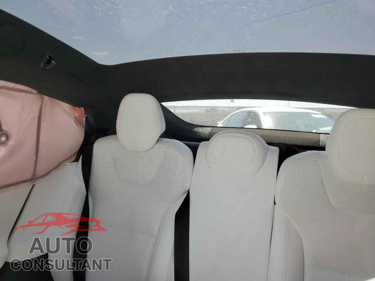 TESLA MODEL S 2025 - 5YJSA1E57SF550669