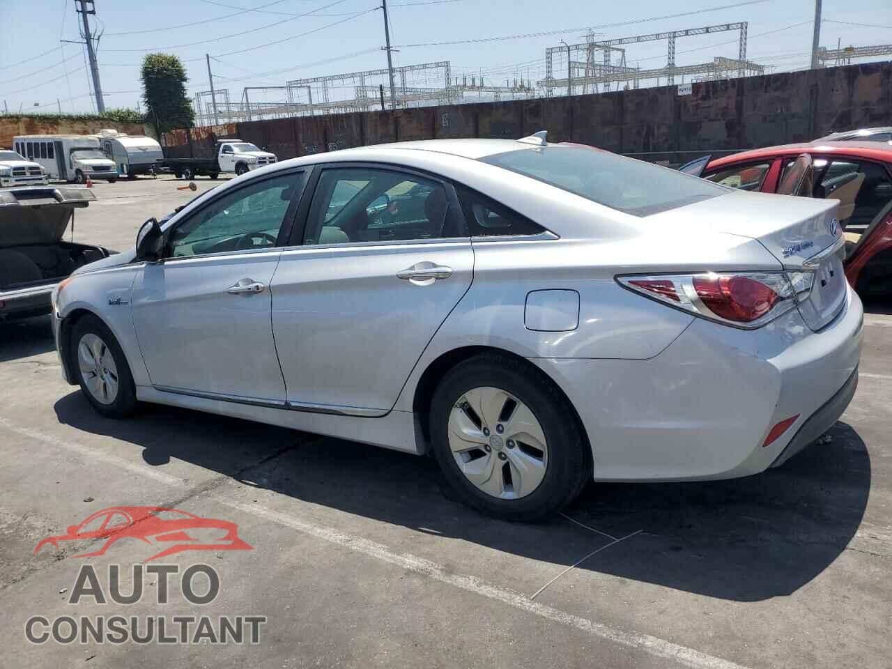 HYUNDAI SONATA 2015 - KMHEC4A45FA137519