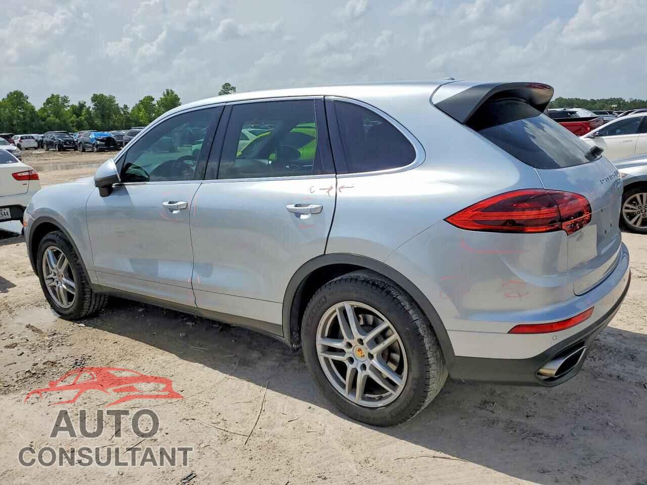 PORSCHE CAYENNE 2016 - WP1AA2A2XGKA11405