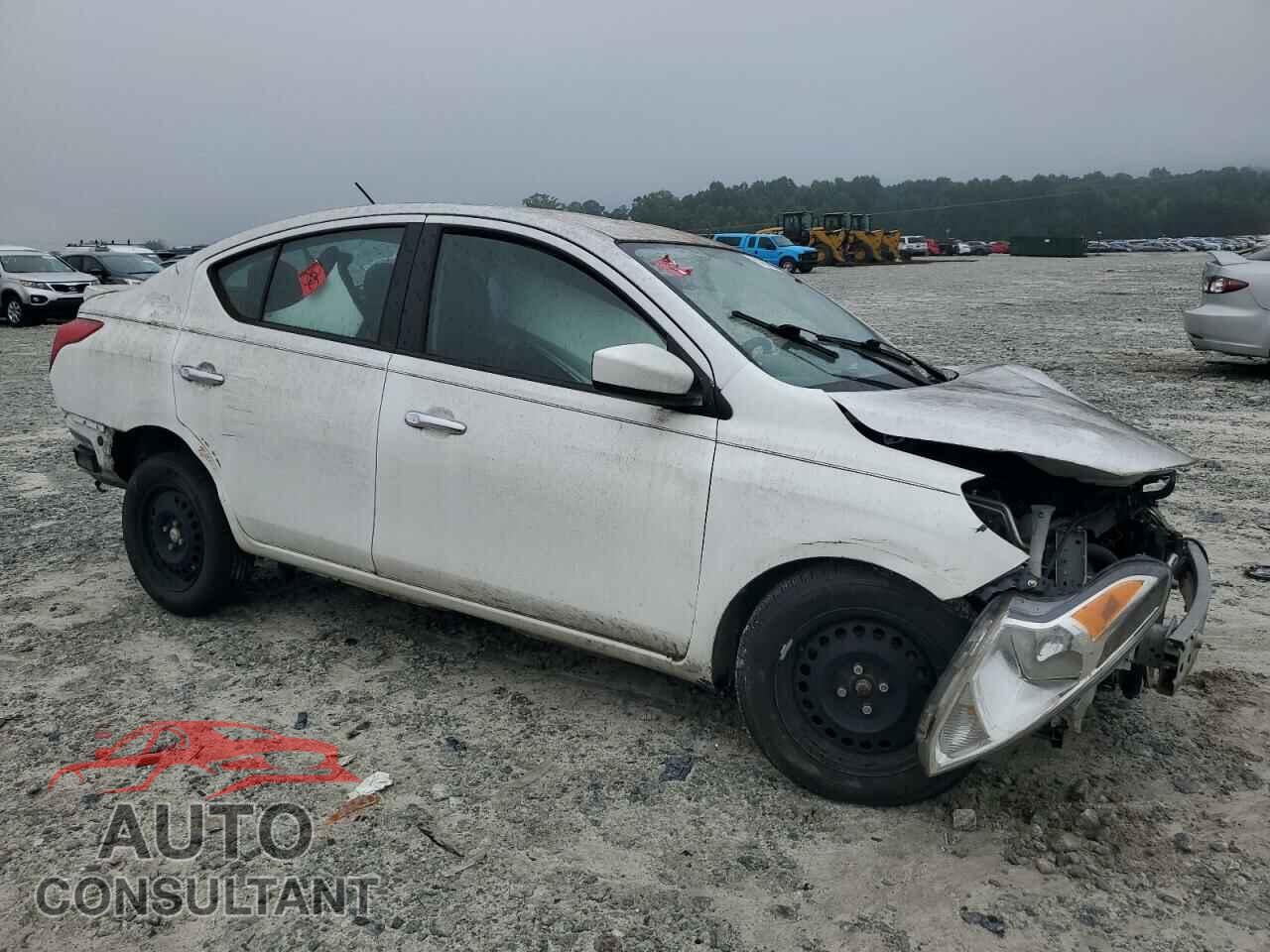 NISSAN VERSA 2017 - 3N1CN7AP3HL852346