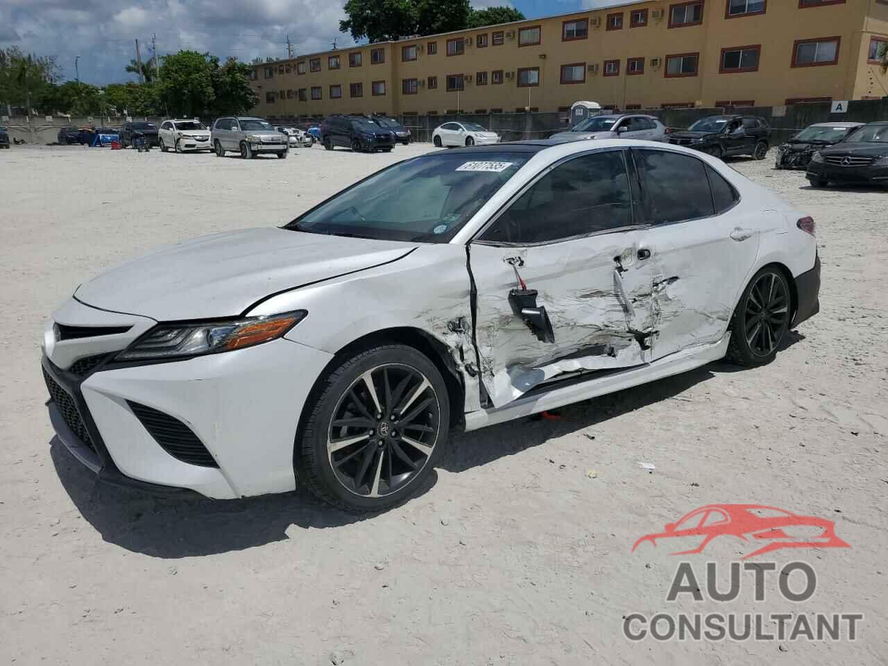 TOYOTA CAMRY 2019 - 4T1B61HK7KU710958
