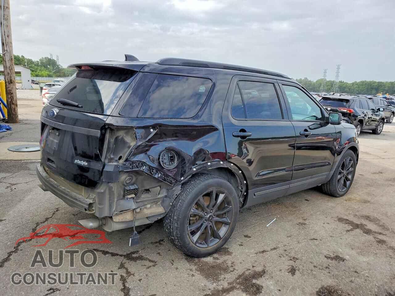 FORD EXPLORER 2017 - 1FM5K7D82HGD40581