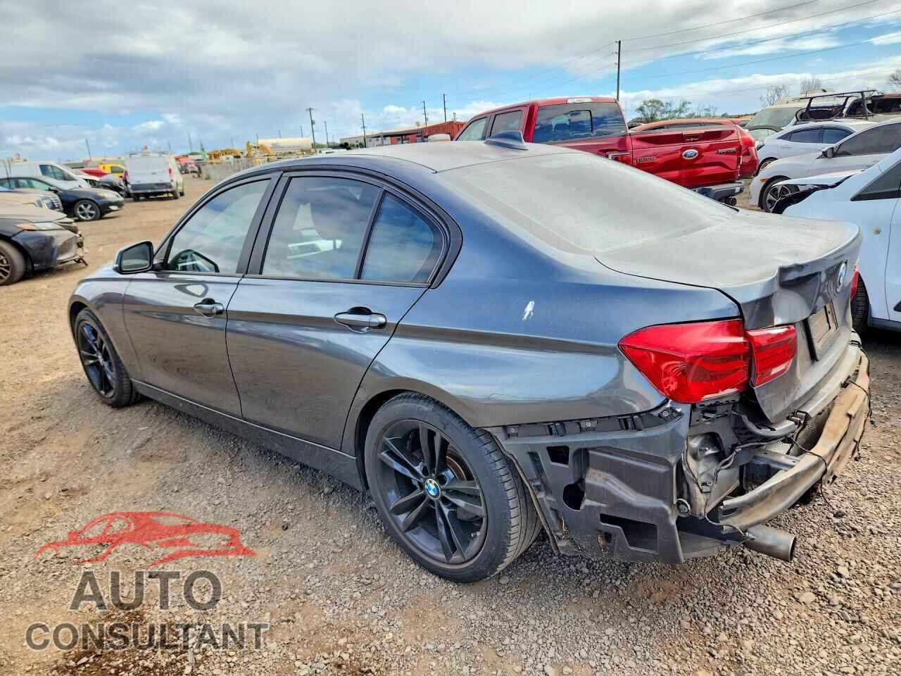 BMW 3 SERIES 2016 - WBA8E1G52GNU11051