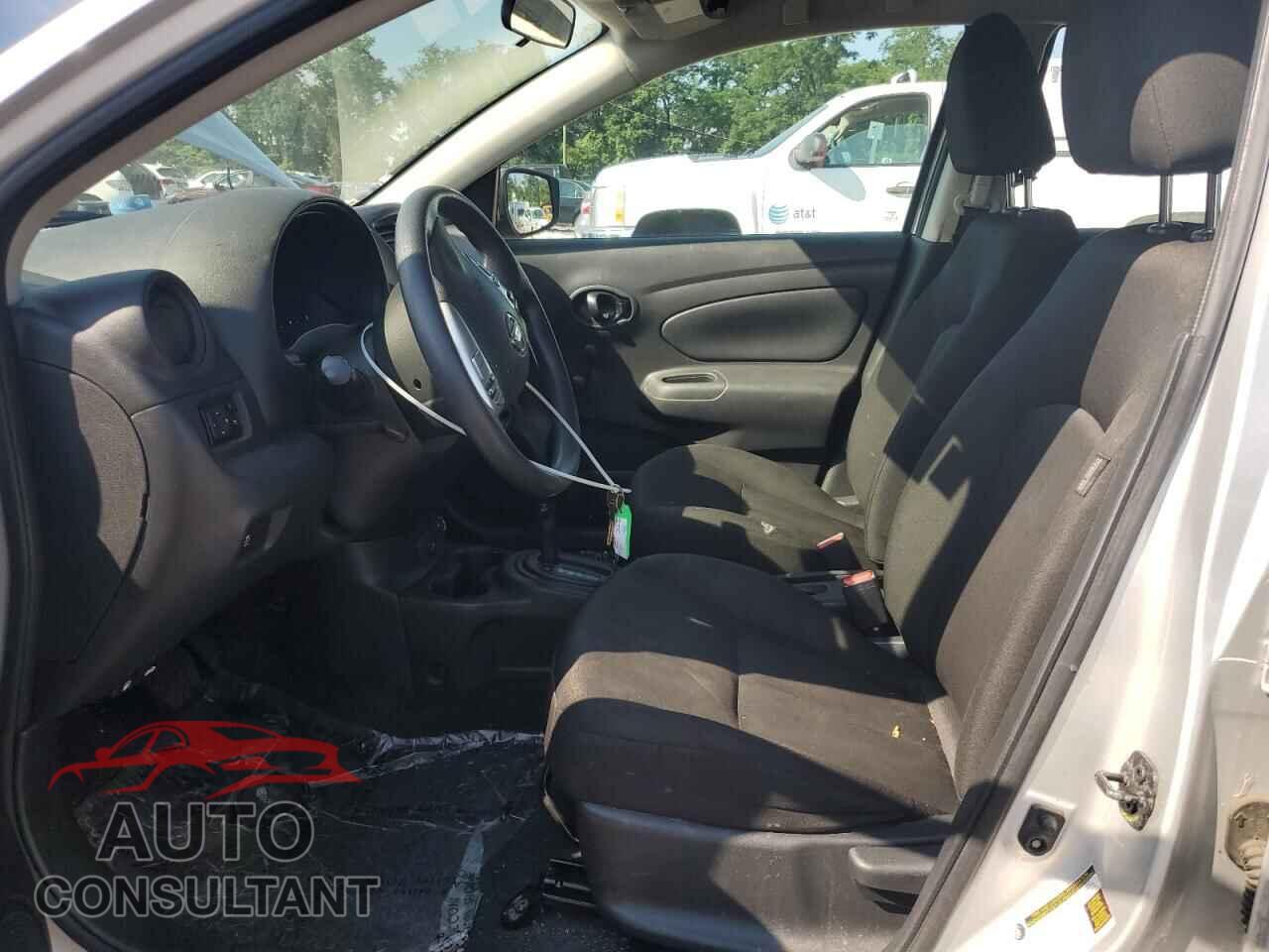 NISSAN VERSA 2019 - 3N1CN7AP3KL804921