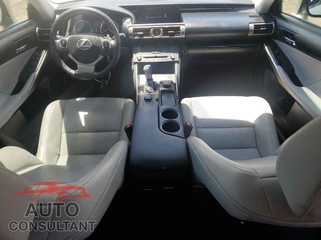 LEXUS IS 2015 - JTHBF1D2XF5071192